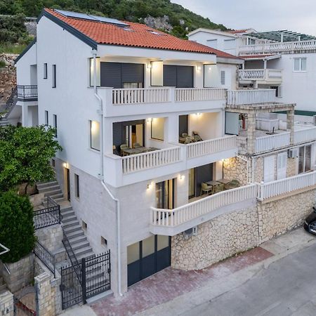 Villa Emina Sa Privatnom Plazom I Parkingom 内乌姆 外观 照片