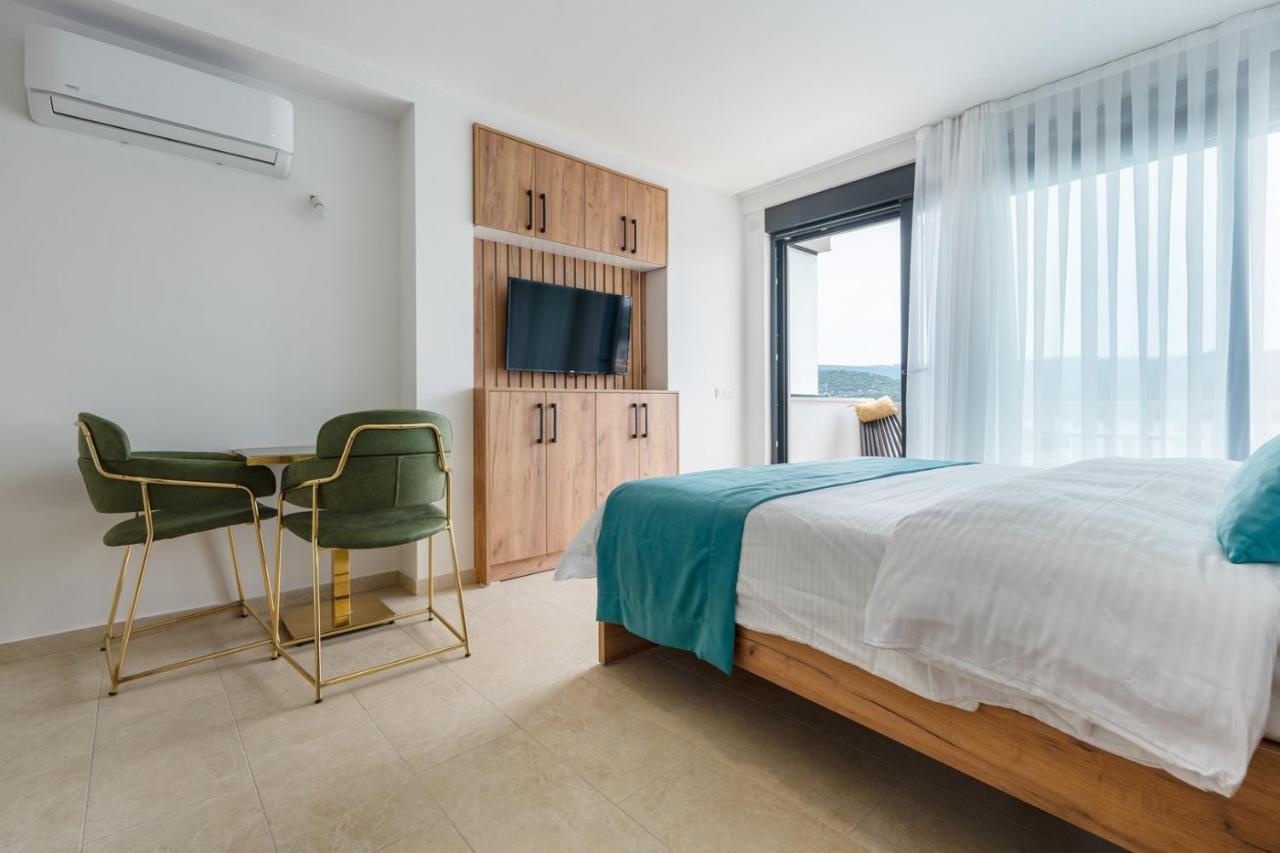 Villa Emina Sa Privatnom Plazom I Parkingom 内乌姆 外观 照片