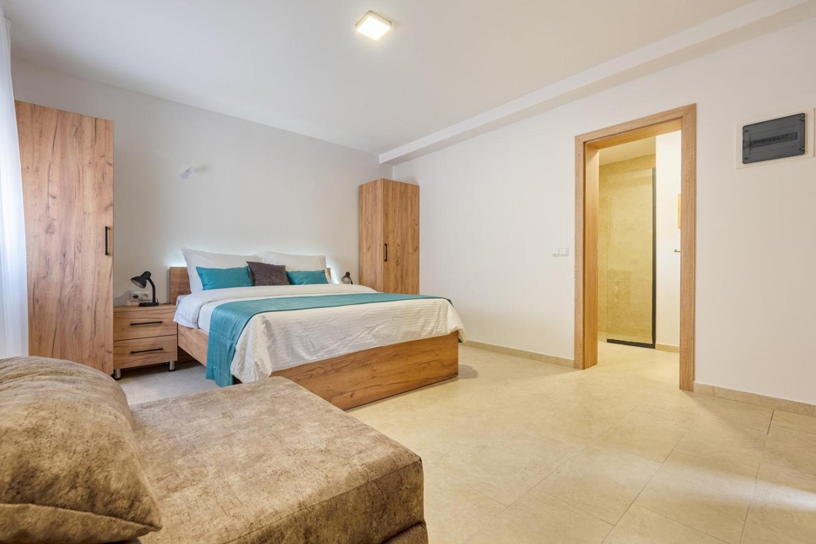 Villa Emina Sa Privatnom Plazom I Parkingom 内乌姆 外观 照片