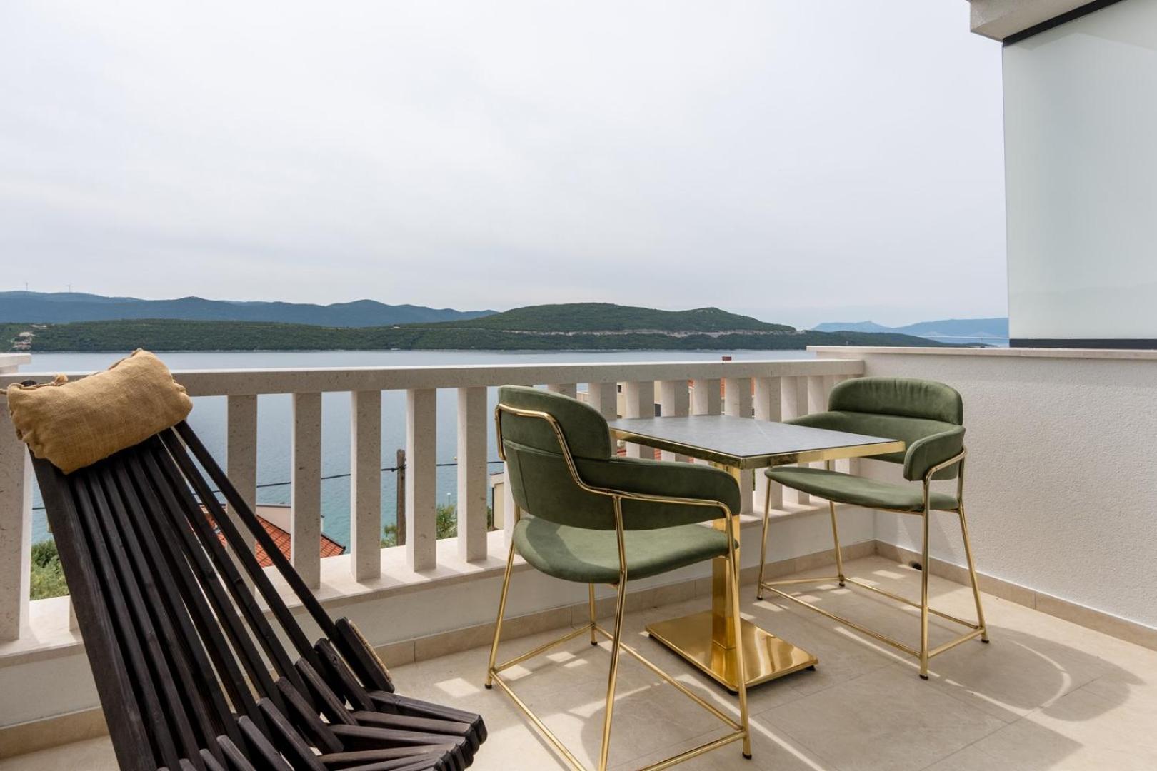 Villa Emina Sa Privatnom Plazom I Parkingom 内乌姆 外观 照片